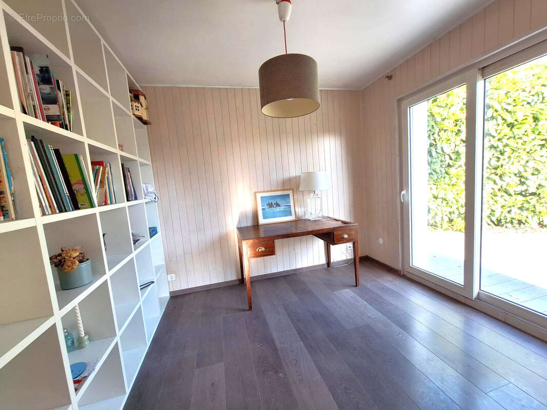 Maison à PREVESSIN-MOENS