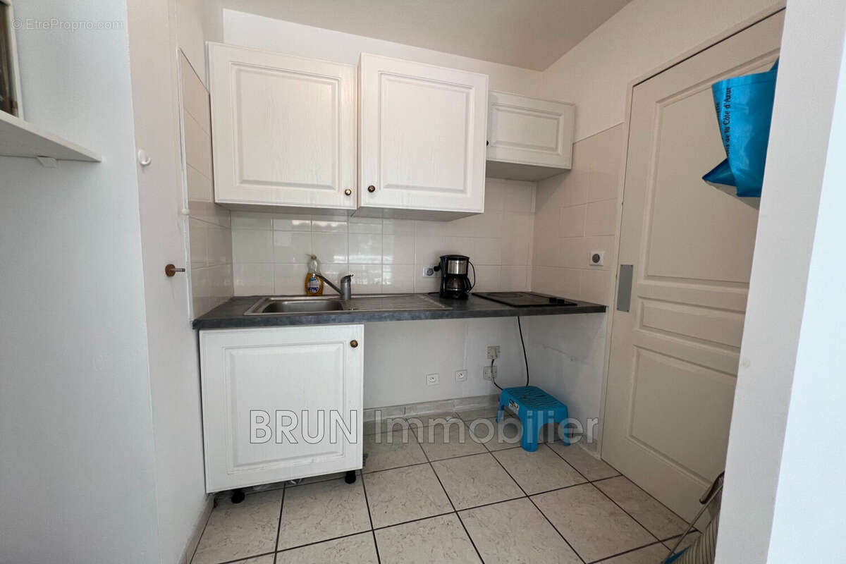 Appartement 36 m² à Antibes  - photo 8