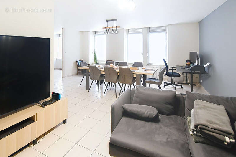 Appartement à LONGLAVILLE