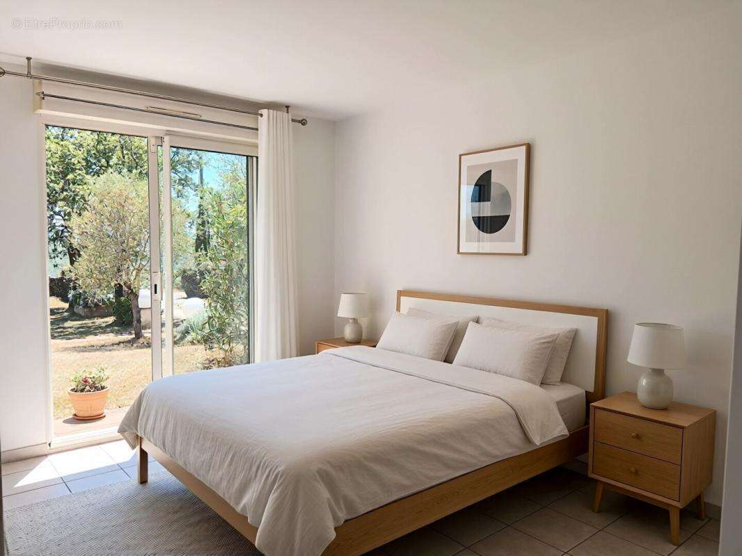 Crayssac 46150 Maison de plain-pied de 215 m², grand terrain et jolie piscine - photo 8