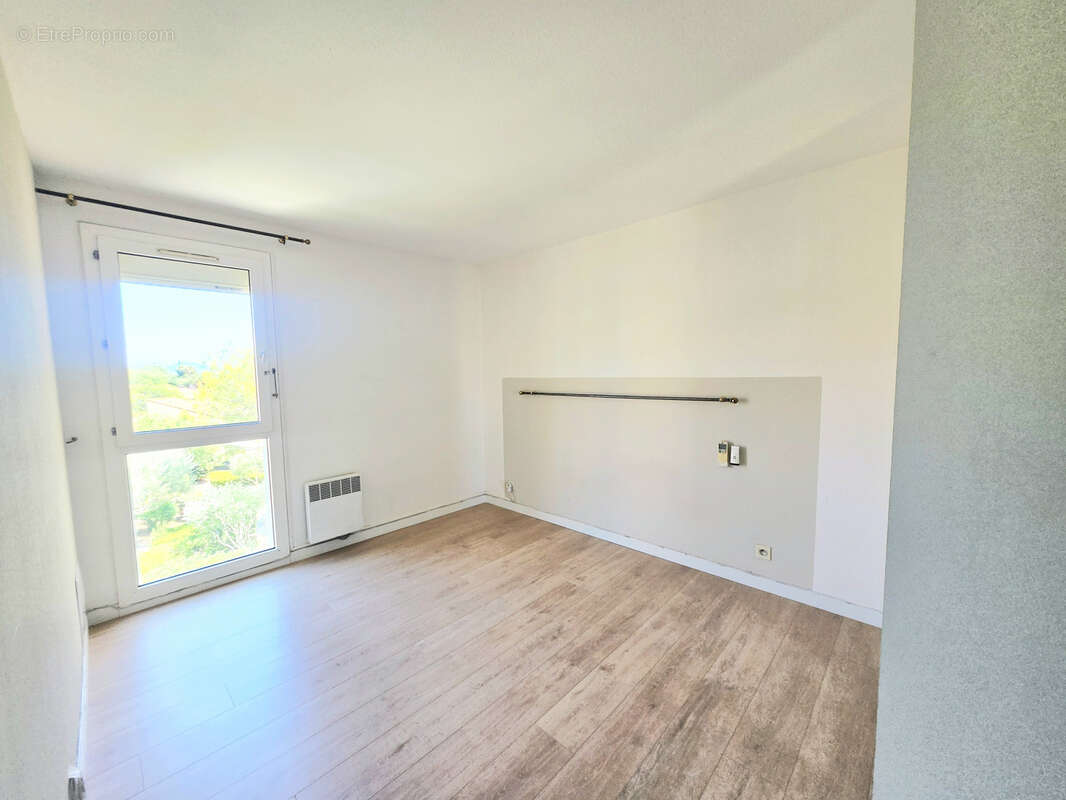 Sablettes - appartement dernier etage t3 vendu avec cave - photo 7