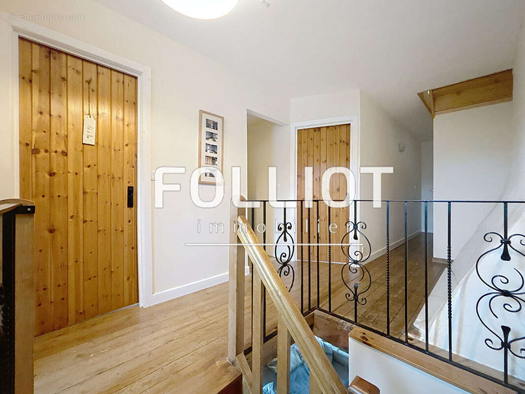 Maison à TESSY-SUR-VIRE