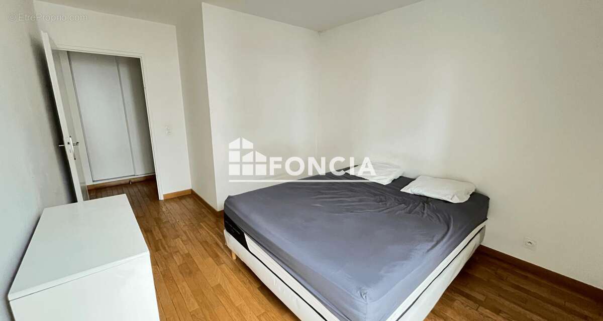 Appartement à THIAIS