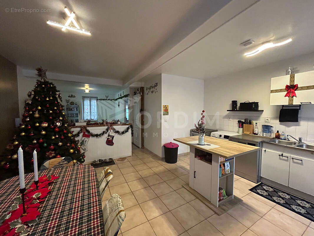 Appartement à TOUCY