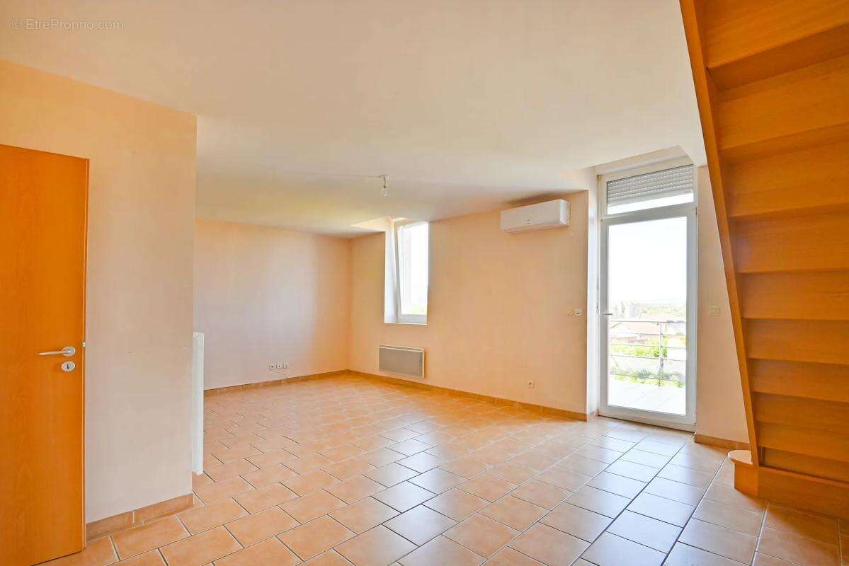 Appartement de 5 pièces de 98 m² à Ruoms - photo 11
