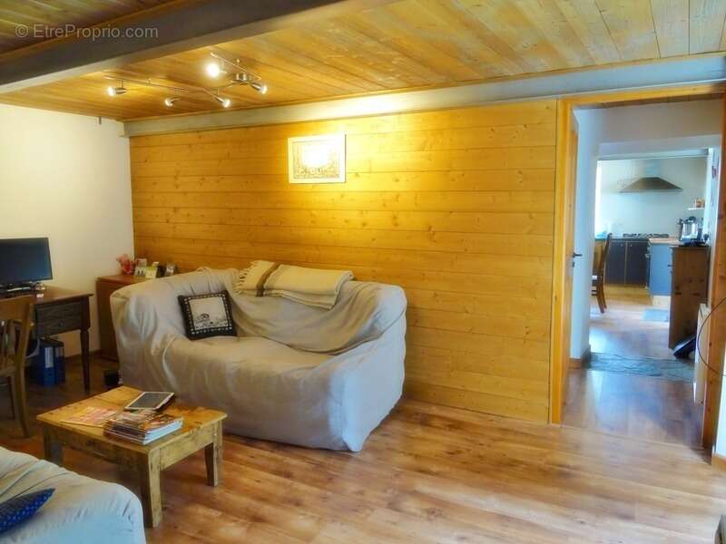 En Savoie (73), à vendre Vallée de La Maurienne, maison P8 rénovée, cave, voutes, terrain, combles, stations de ski, 3 vallées - photo 27