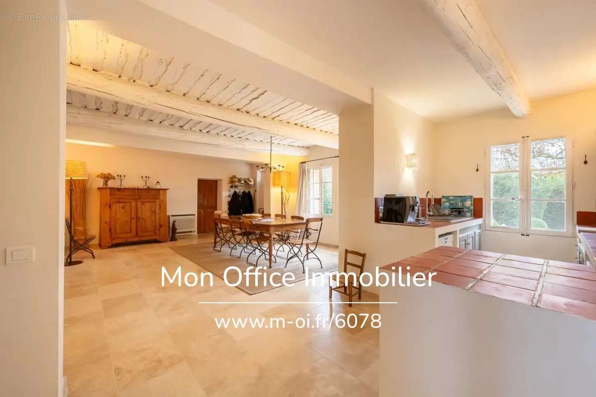 Maison à ROUSSILLON
