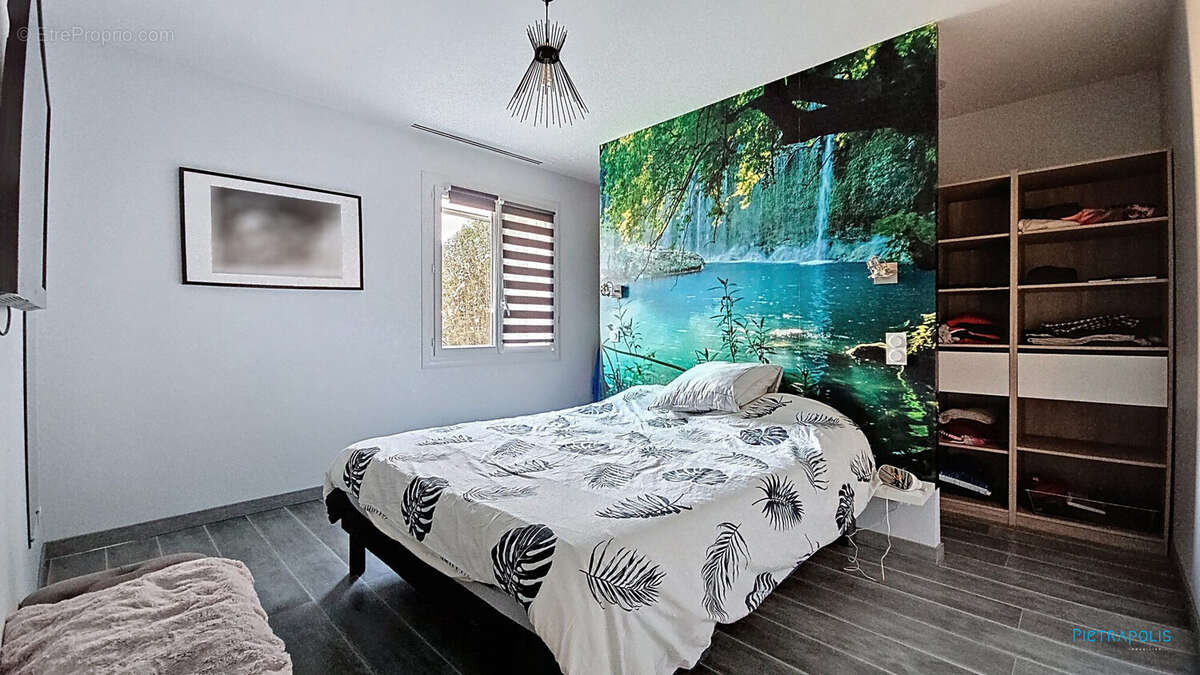 Maison à REVENTIN-VAUGRIS