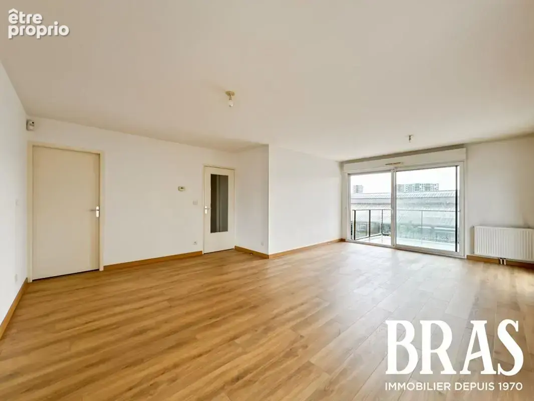 Appartement 4 chambres - balcon - double garage - photo 6