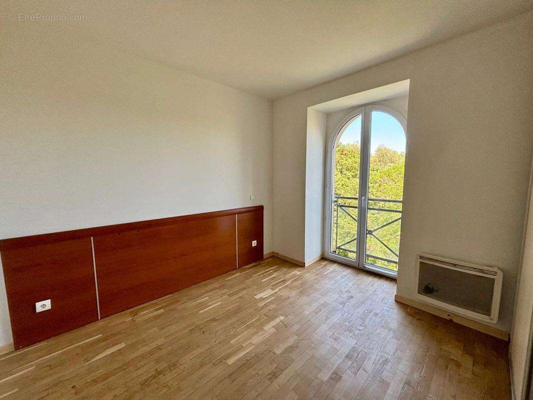 Appartement à AUVERS-SAINT-GEORGES