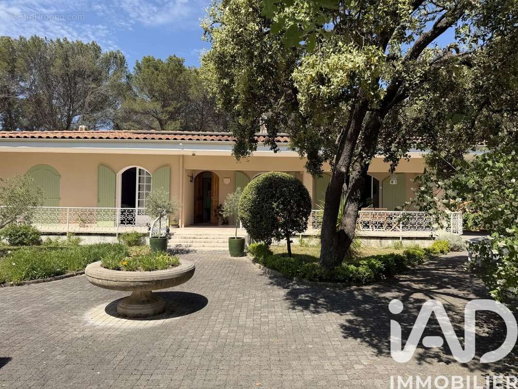 Photo 4 - Maison à LAMBESC