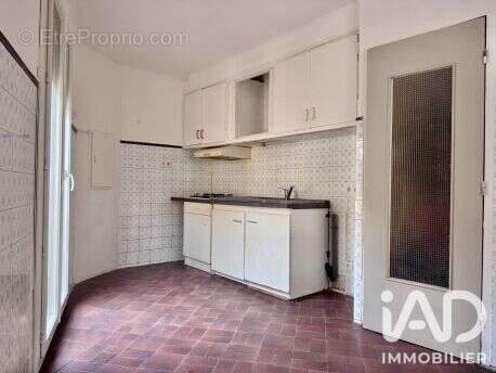 Maison 63 m² à Latour-De-France  - photo 4