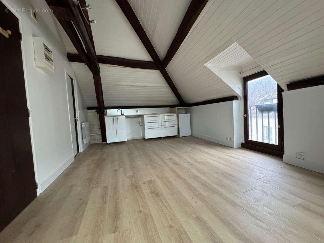 Appartement à PLAILLY