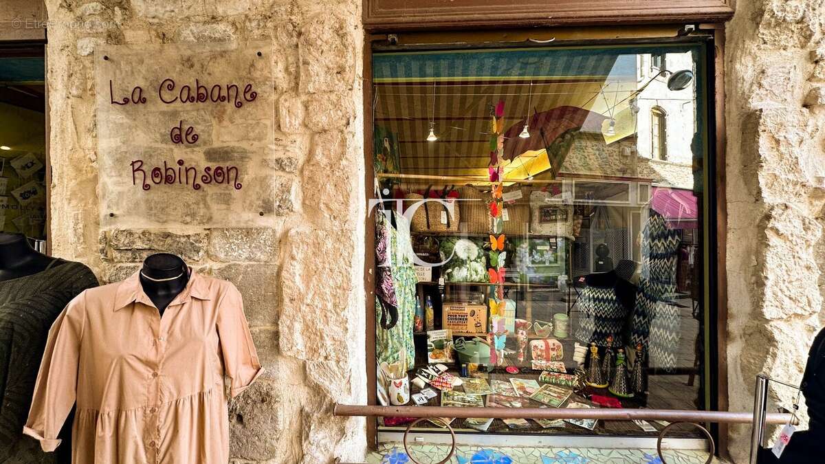 Commerce à SAINT-AMBROIX