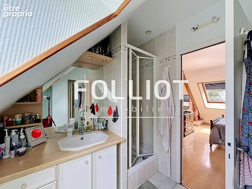 A VENDRE ! Maison Le Val Saint Pere 6 pièce(s) 150 m2 - photo 8