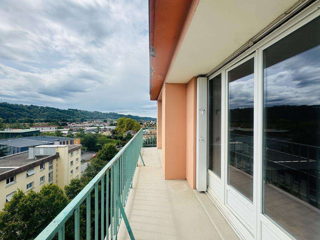 Appartement à BILLERE