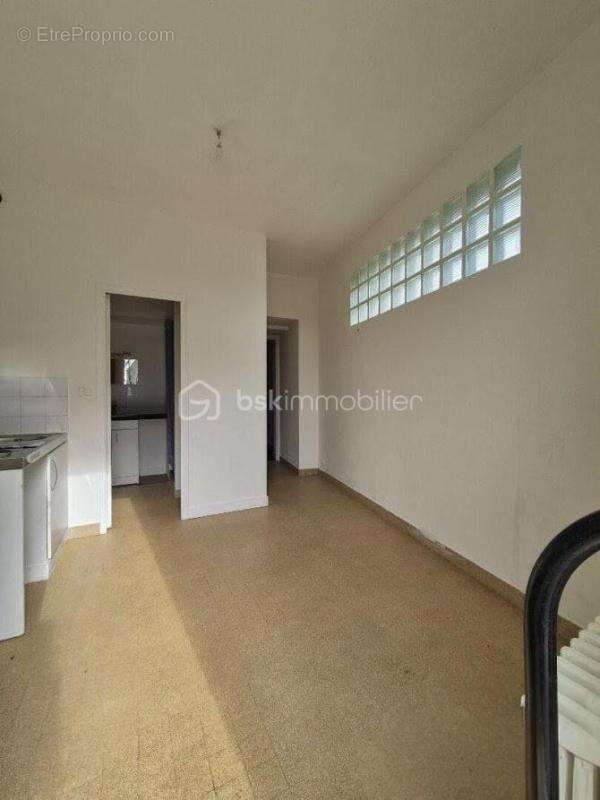 Appartement à LASSAY-LES-CHATEAUX