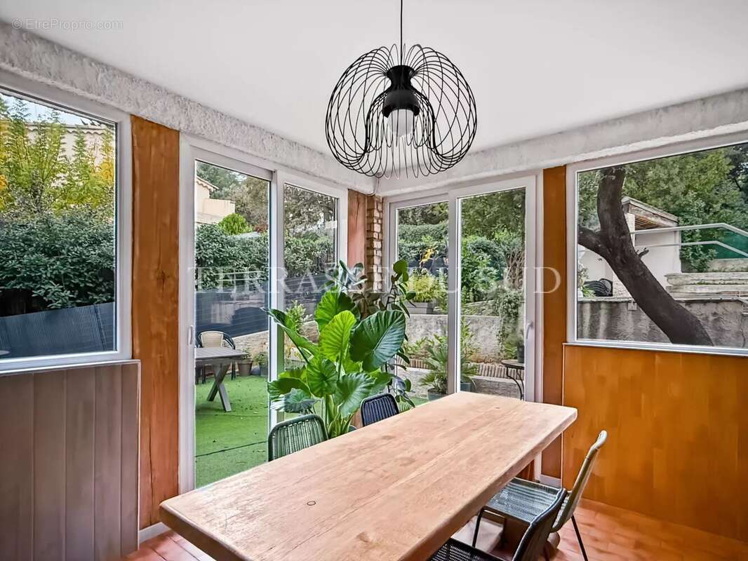 Maison à BOUC-BEL-AIR