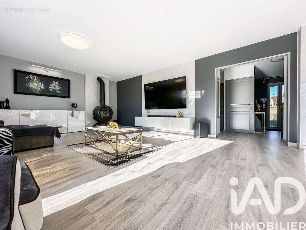 Photo 2 - Maison à PETITE-FORET