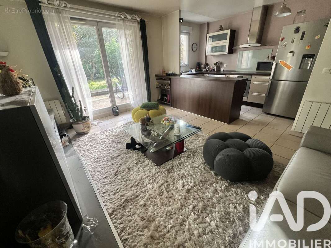 Photo 8 - Appartement à THIAIS