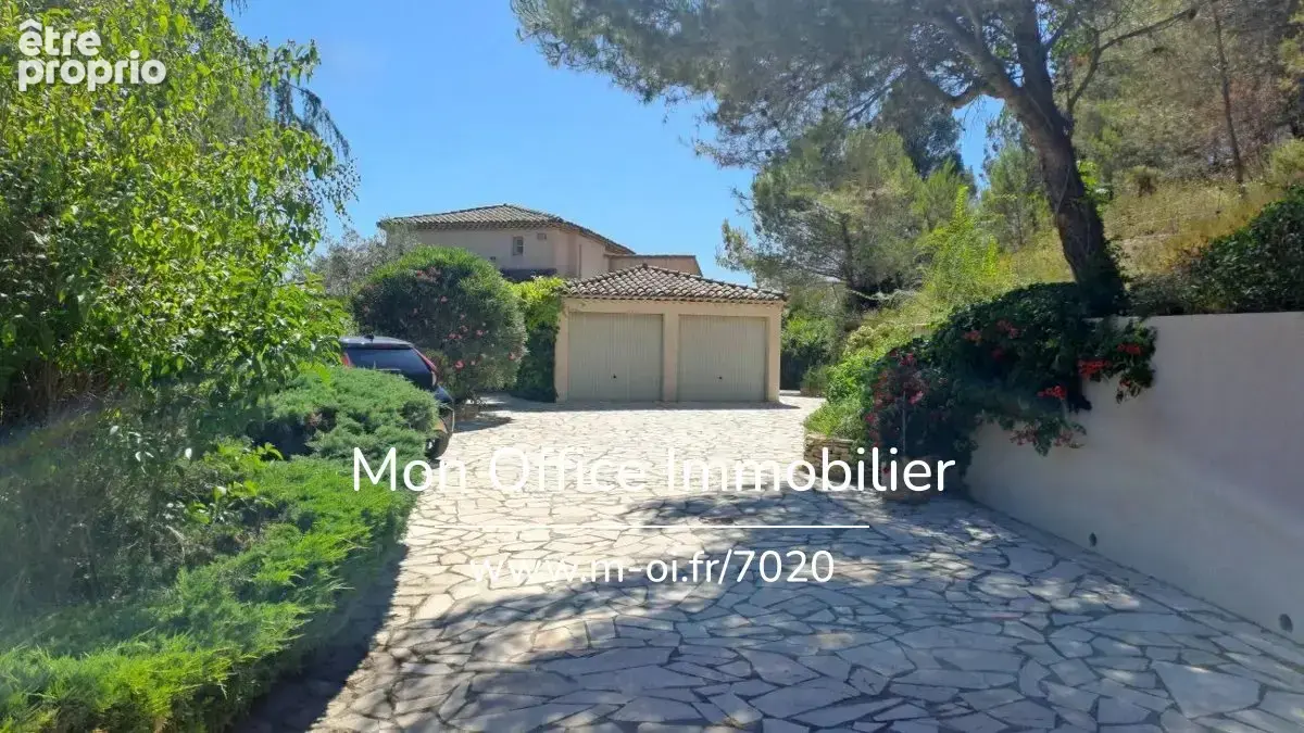 Référence : 7020-VCL - Maison sur 1 hectare avec jardin paysager au Montaiguet - 13590 MEYREUIL - photo 23