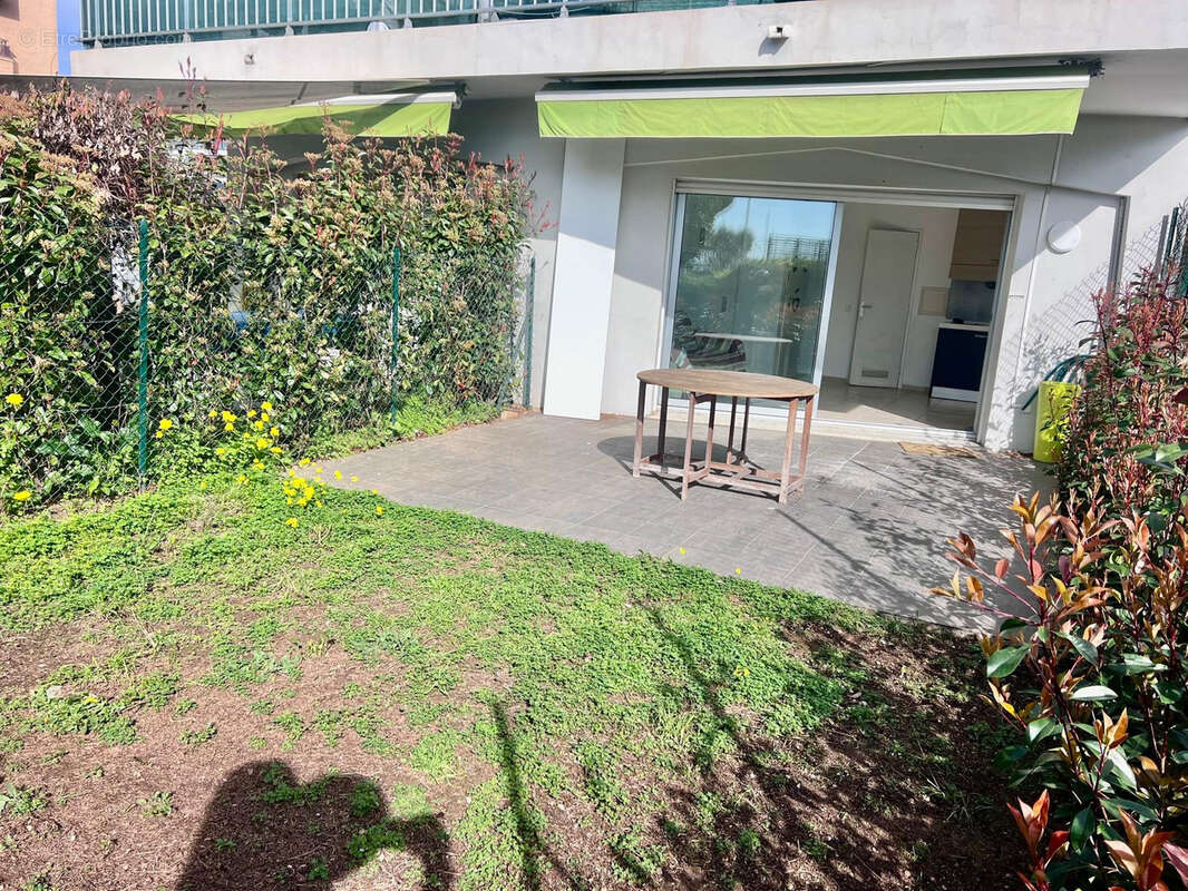Studio en rez de jardin à 200m du port et de la mer - photo 4