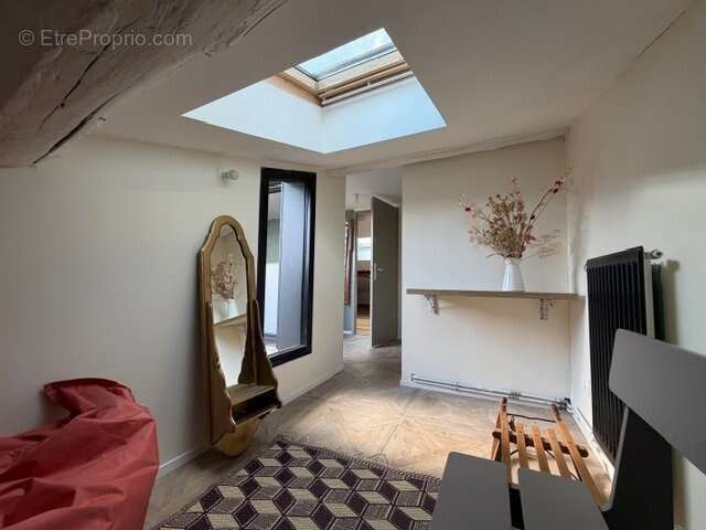 Appartement à SAINT-GENEST-LERPT