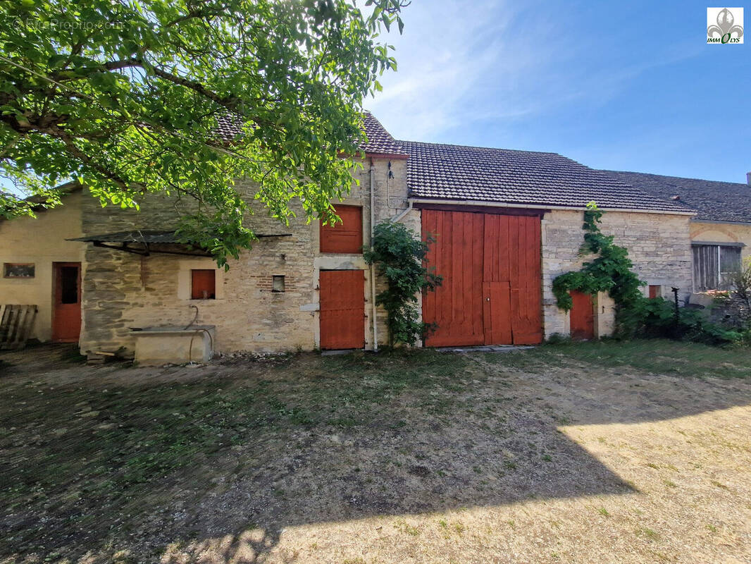 Maison à SAINTE-MARIE-LA-BLANCHE