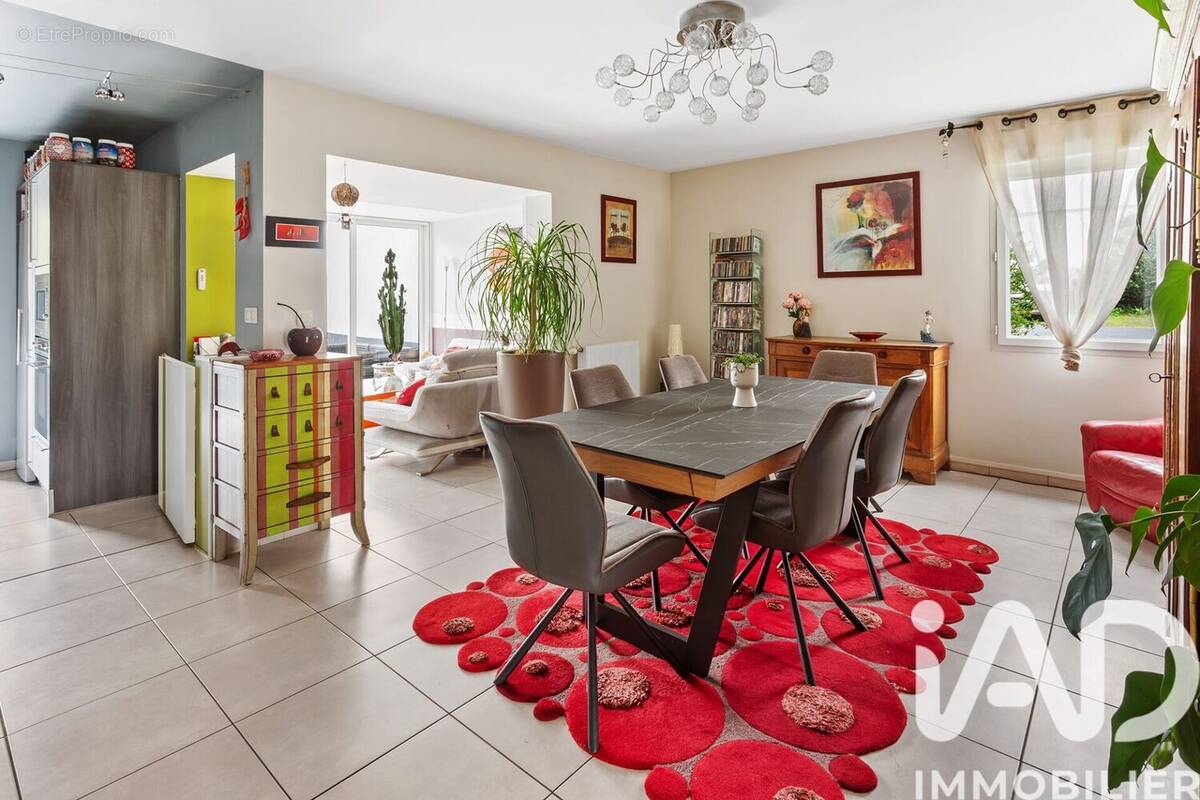 Photo 1 - Maison à LA CHAPELLE-SUR-ERDRE