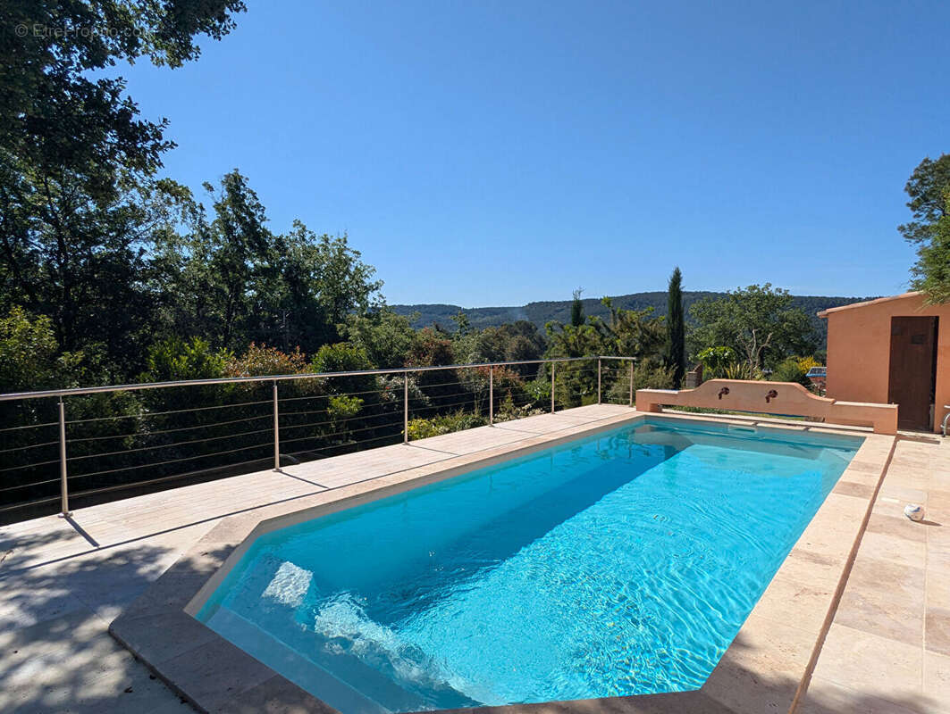 Maison à VILLECROZE