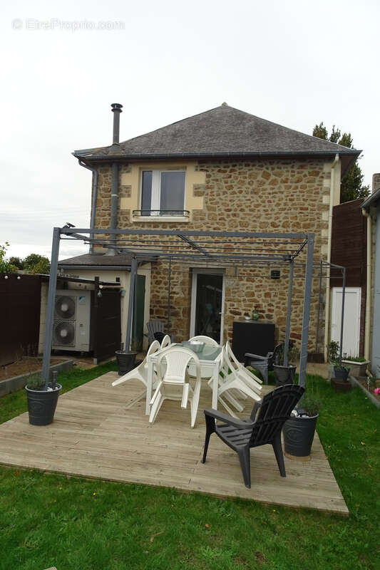 Maison à LE HORPS