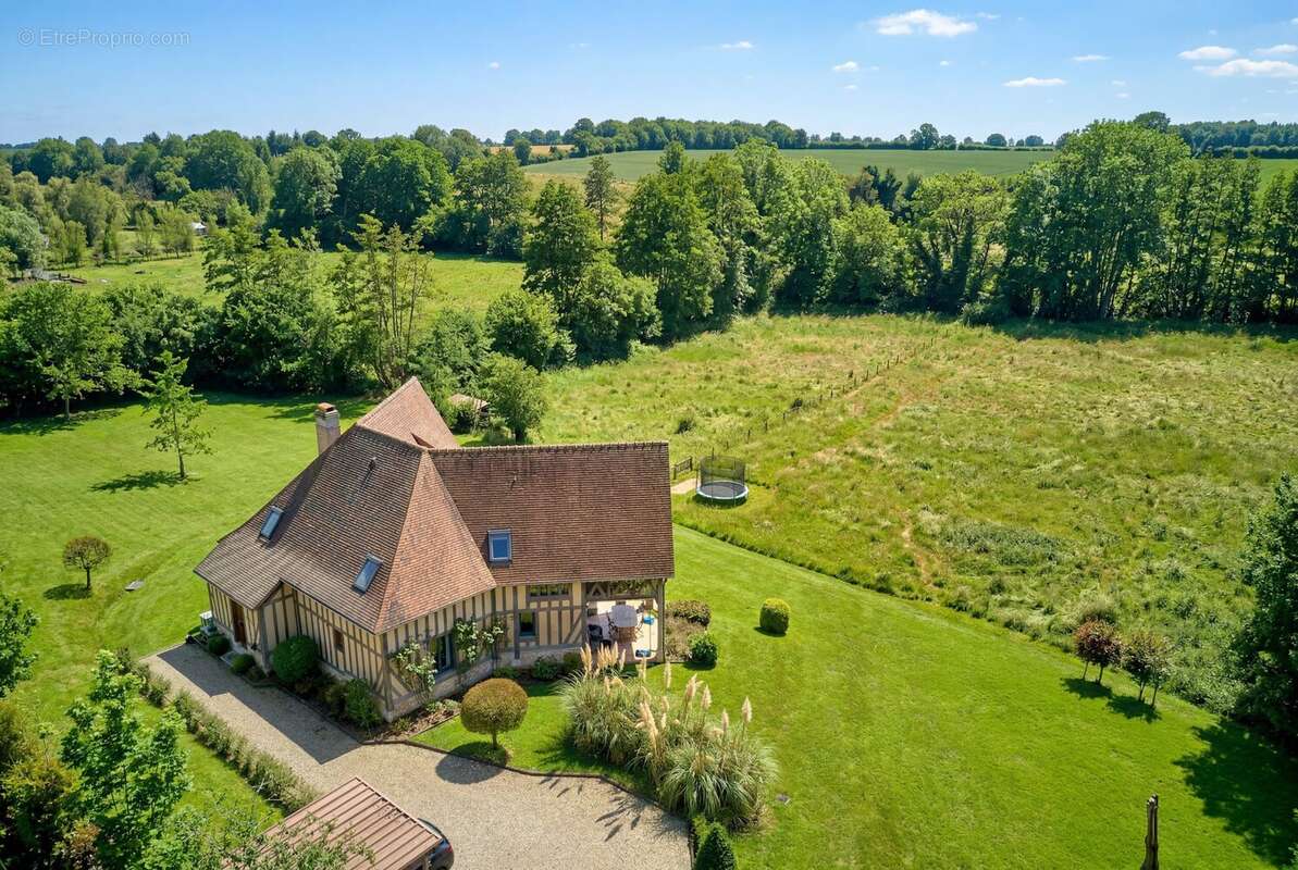 Maison à PONT-L'EVEQUE