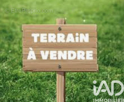 Photo 1 - Terrain à JUZIERS