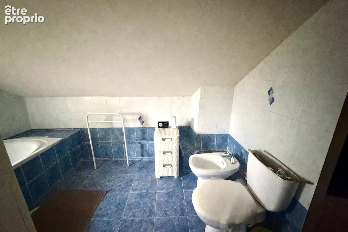Maisons-Laffitte Maison de charme (4 pièces) à fort potentiel de 105m² - photo 11