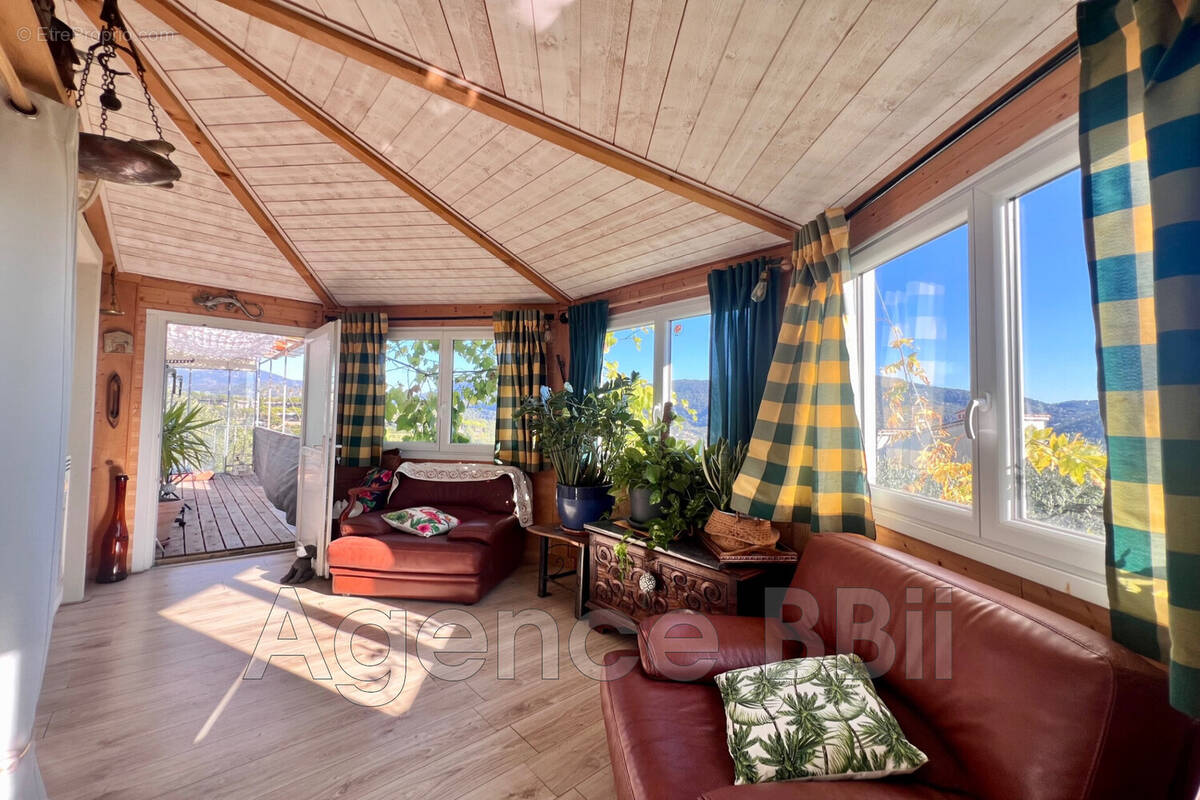 Maison à SAINT-ANDRE-DE-LA-ROCHE