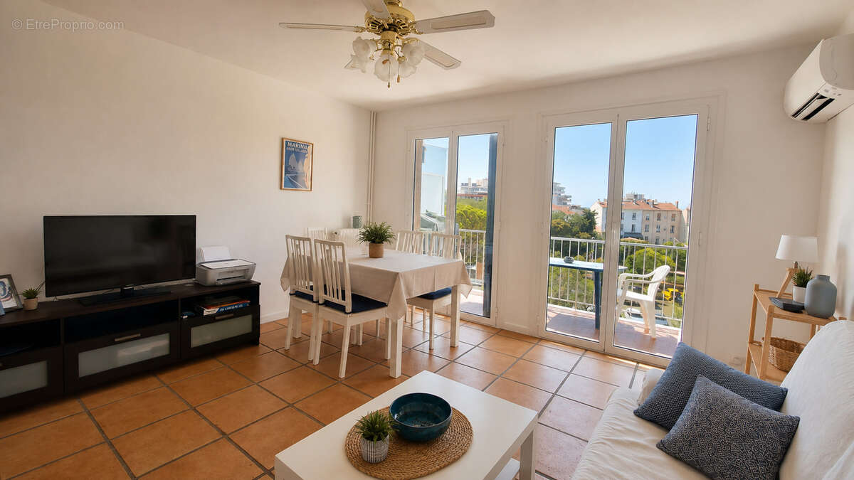 Juan les Pins F2 de 44.5 m2 + terrasse - photo 3