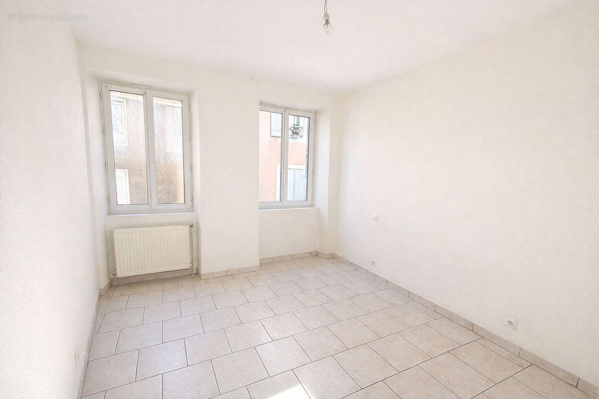 Appartement à AUBENAS