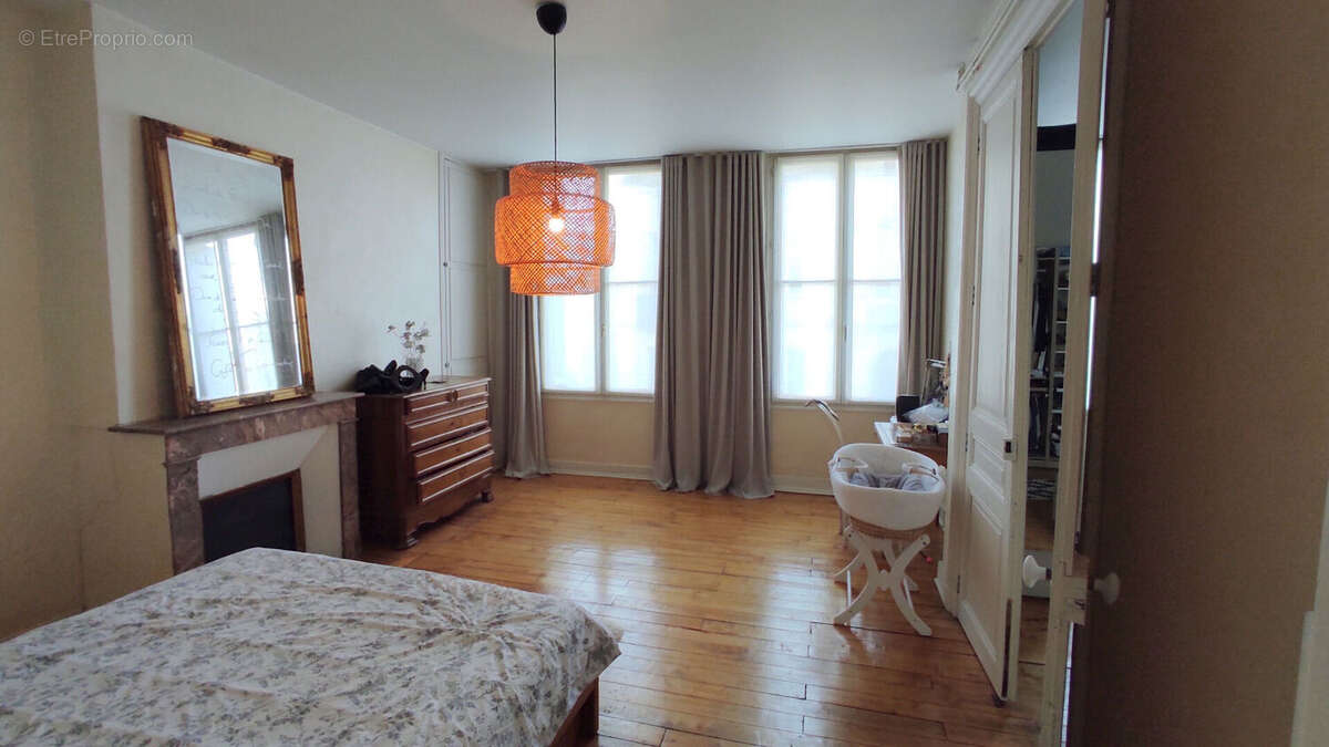 Maison à CHATELLERAULT