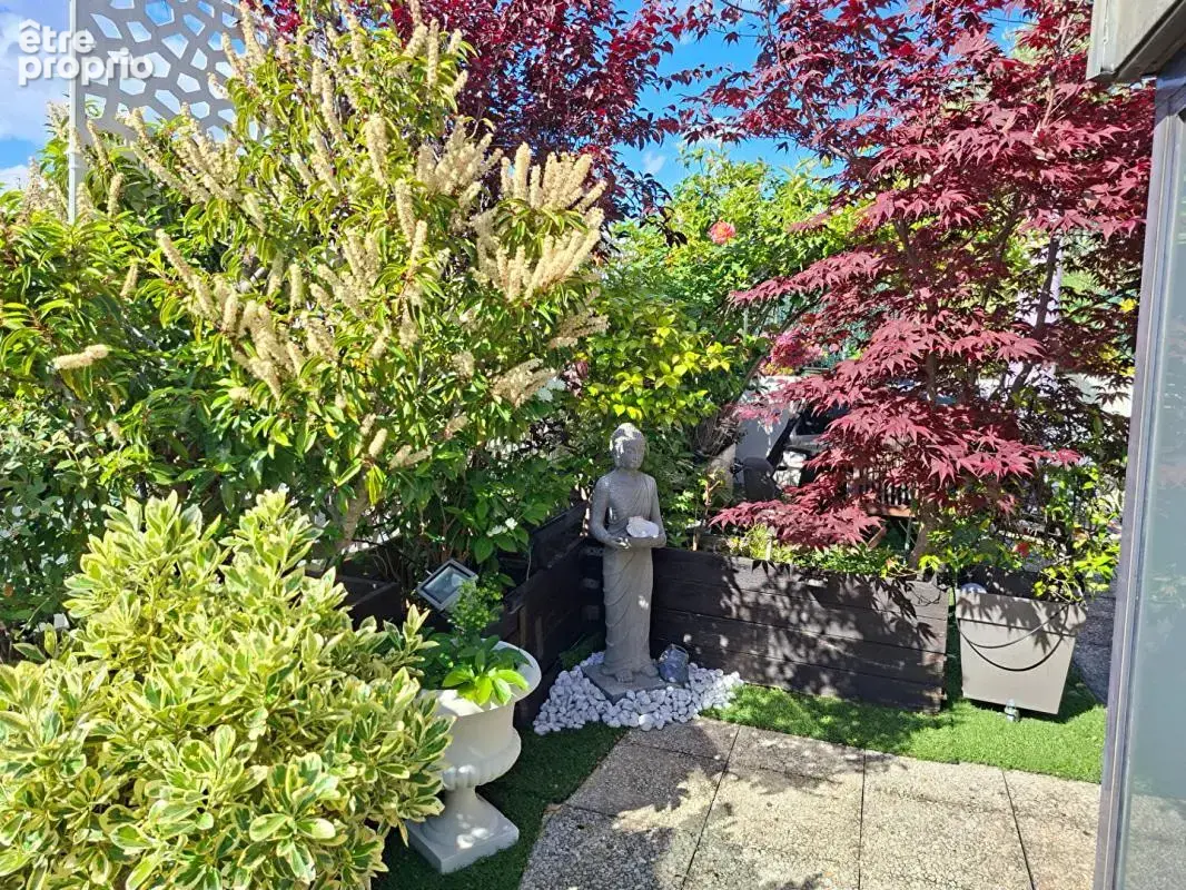 Appartement à SURESNES