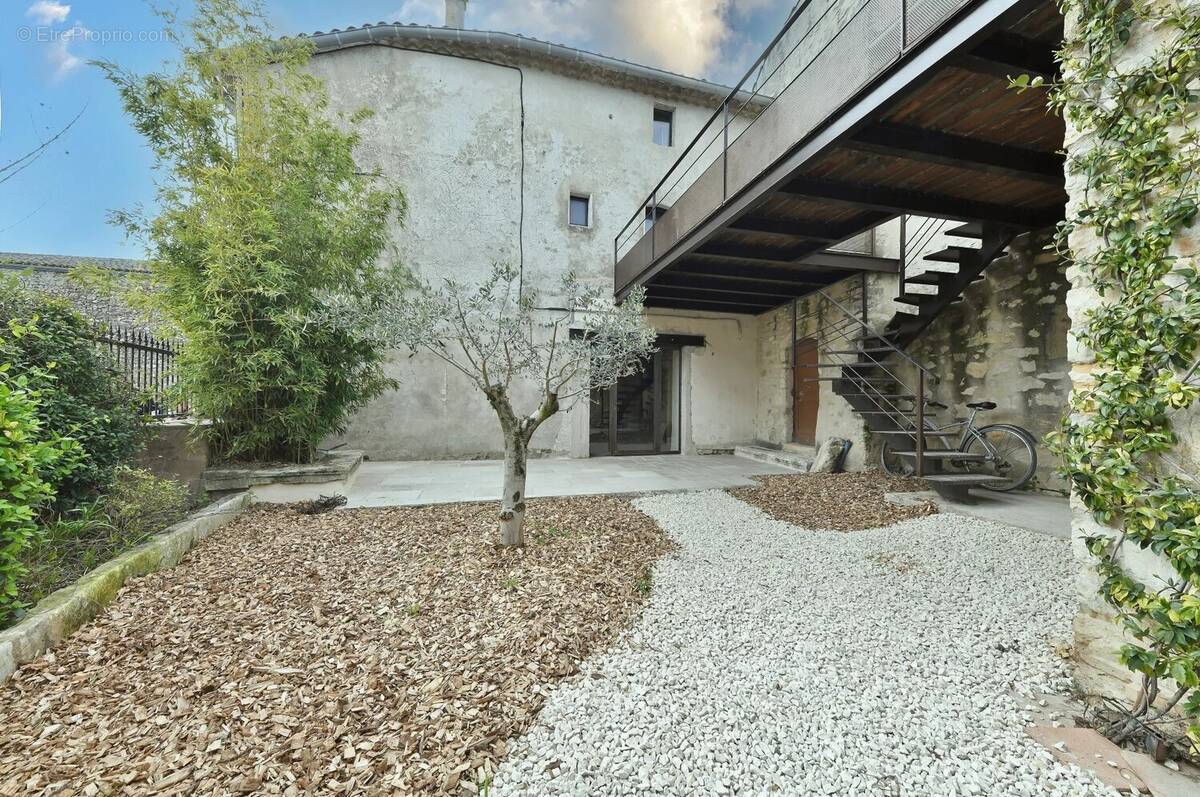 Maison à UZES