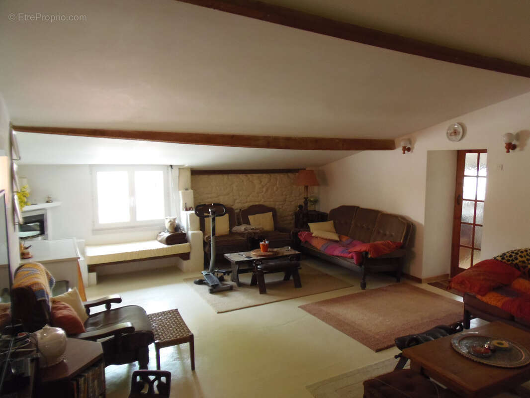 Maison à SAINT-DIZANT-DU-GUA