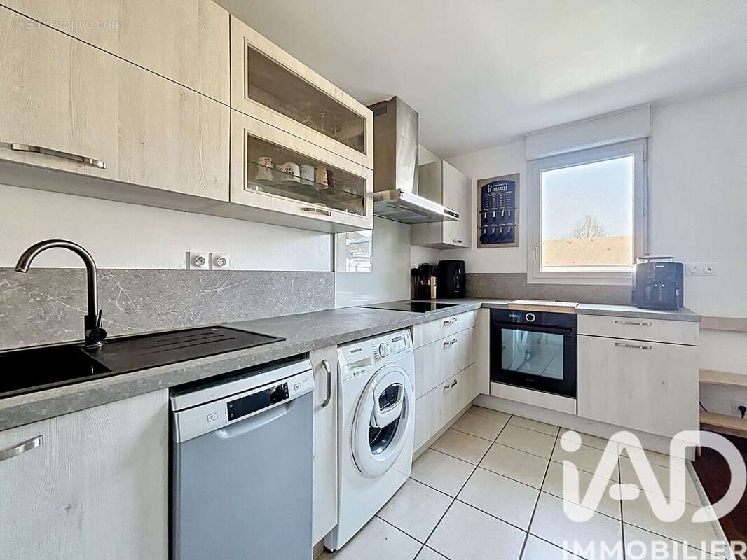 Photo 6 - Appartement à BUSSY-SAINT-GEORGES