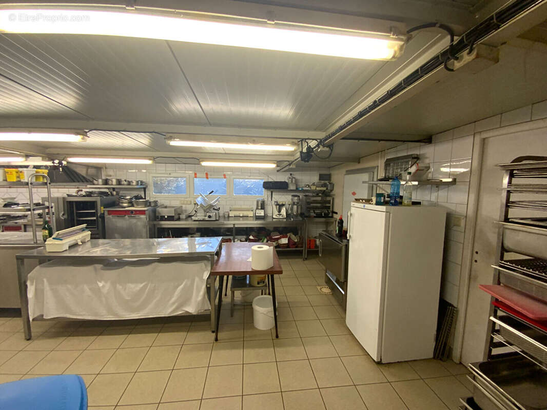 Commerce à MONTCHANIN