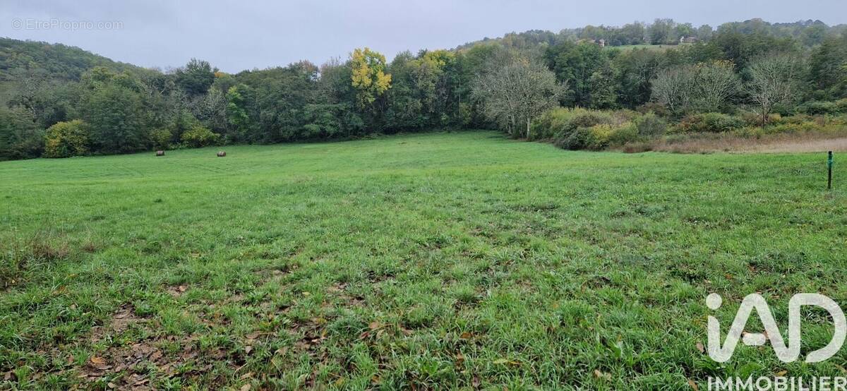 Photo 1 - Terrain à ISSAC