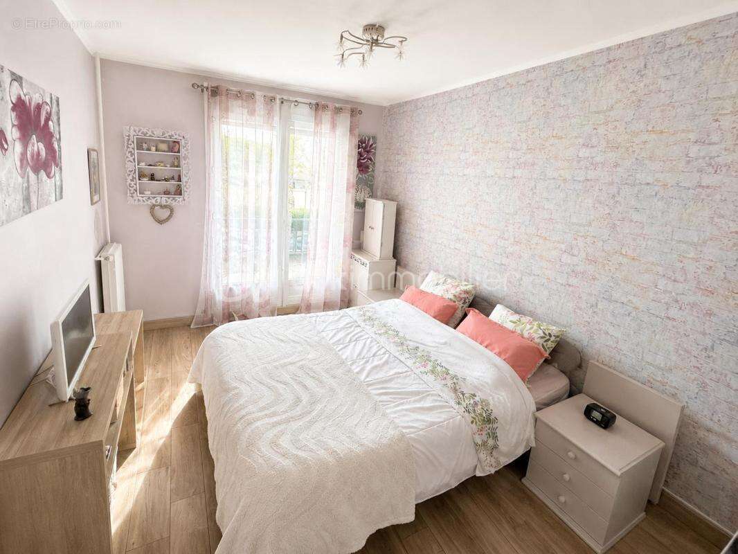 Appartement à LIVRY-GARGAN