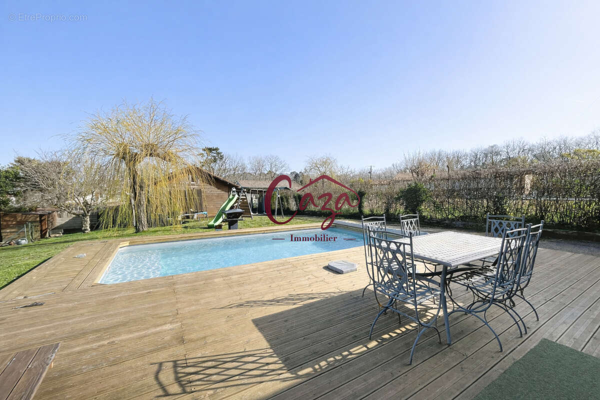 Maison à FARGUES-SAINT-HILAIRE