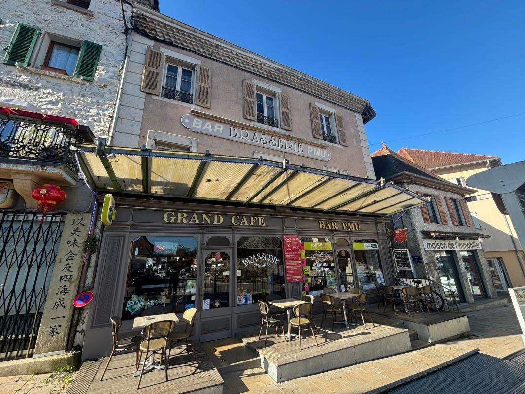 Commerce à MORESTEL
