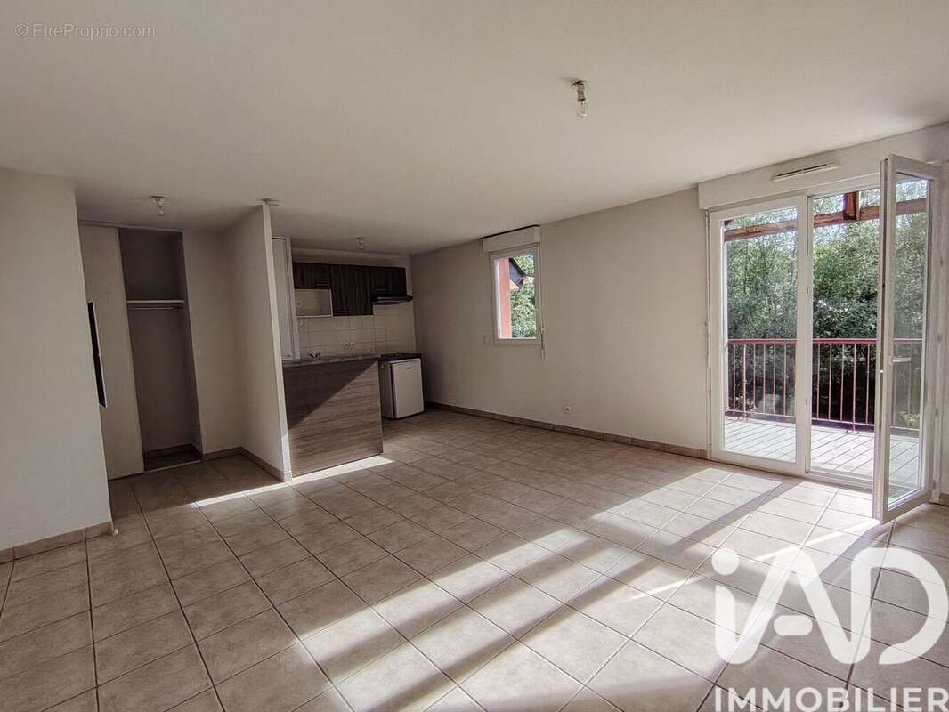 Appartement 47 m² à La Riviere-Saint-Sauveur  - photo 7