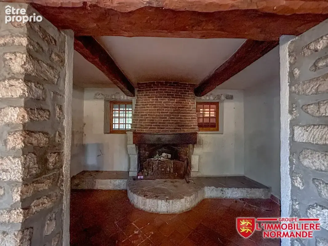 BÂTISSE FAMILIALE - 10 pièces, 5 chambres, 270m² - photo 6