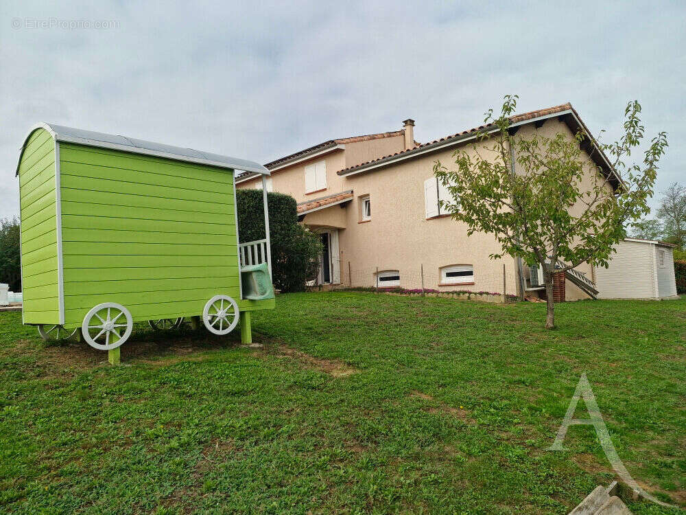 Maison à SAINTE-FOY-D&#039;AIGREFEUILLE